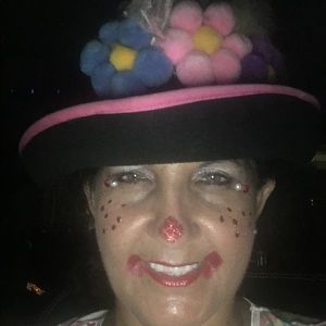 Meet your Posher, Esther